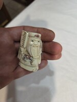Régi kinai csont netsuke figura