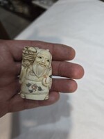 Régi kinai csont netsuke figura