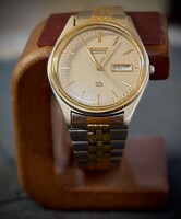 Seiko Quartz SQ5Y23-8040