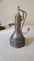 SKS ón,kút alakú italpumpa