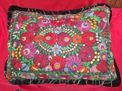 Matyó pillow