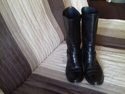 PAUL GREEN fekete bőr csizma - 26 cm 807