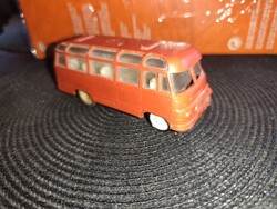 Robur lendkerekes kisbusz