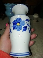 Porcelán váza 25.a képeken látható állapotban van.Akció Aukció több száz termék vegye vigye
