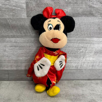 Disney 2000 McDonalds ázsiai ruhás/kimonós Minnie Mouse, egér plüss játék figura
