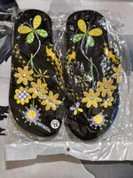 Flip-flop Sandals Size 31 NEW