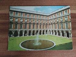 Anglia, London, Hampton Court Palace, királyi palota,VIII. Henrik kedvenc laphelye,postatiszta
