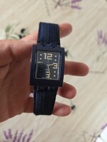 Swatch karóra