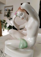 Aquincumi porcelán női akt 16 cm, kézfején kopások fotózva