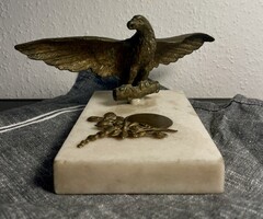 Turul márvány talpazaton, asztali dísz!