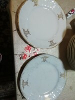 Porcelán tányérok 2.db . A képeken látható állapotban van.Akció Aukció több száz termék vegye vigye