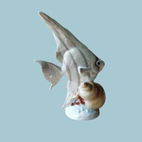 Drasche / Kőbánya porcelán vitorláshal figura – gyöngyházfényű retró porcelán dísz