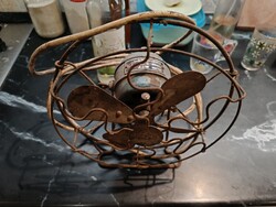 Retro ventilátor ahogy a padlásról lehozva!