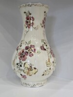 Zsolnay pillangós fodros szélű 18 cm magas váza
