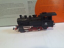 Piko 50501 Gőzmozdony szerkocsival H0