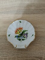 Kagyló kínáló tálka – Herendi Porcelánmanufaktúra - A magyar porcelánművészet luxus klasszikusa