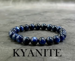 AAAA minőségű természetes kianit drágakő, ásvány karkötő. kézzel készített , értékes ásvány. !!