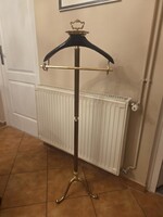 Baroque Style Room Stand