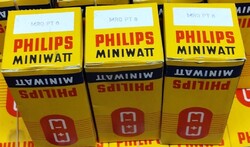 Philips MRO PT8 Típusú NOS Új Dobozos Bemért Elektroncső  (Ritkaság Audiofil Erősítőkhöz)