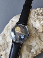 Soviet Beautiful Pobeda 15 Jewels Mechanical Watch