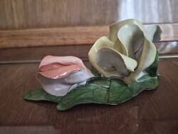 Régi magyar gyártmányú porcelán rózsa – plasztikus, kézzel festett, jelzett --- virág