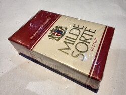 Retro klímazónás bontatlan milde sorte cigaretta dohány trafikárú szivarka szocreál skc