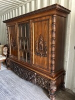 Különleges Antik Szekrény !