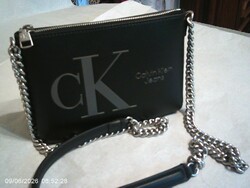 Új Calvin Klein Jeans láncos fülű válltáska