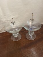 Footed oil lamp with wick, for use