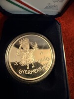 1998 UNICEF 'For the world's children' 2000 Ft silver Proof commemorative coin – box, certificate