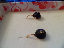 Antique gold earrings / fox motif