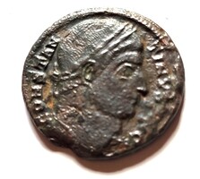 Római Bronz CONSTANTINUS  MAGNUS táborkapus hátlap (AA7)