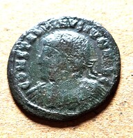 Roman bronze CONSTANTINUS MAGNUS facing left, camp guard back (AA24)