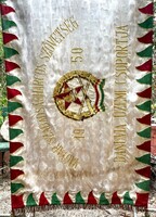 Régi Rákosi-kori hímzett selyem csapat zászló  eredeti rúddal MSZHSZ Danuvia Üzemi Csoport 1950