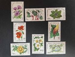Ciprus török virágok 1981-82 postatiszta