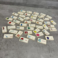 Russian Language Illustrated Text-Based Retro Domino Educational Game