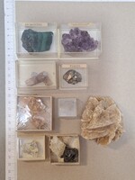 Kristály gyűjtemény egyben, ametiszt, malachit, pirit, kvarc, aragonit, antimonit, opál, stb.