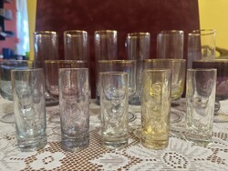 Régi, színes aranyszegélyes pohárszett – 16 db