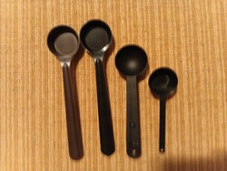 Plastic Coffee Measuring Spoons per piece