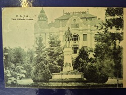 Bács-Kiskun vármegye képeslapjai. Baja, Tóth Kálmán szobra.