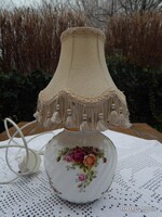 ROYAL ALBERT " Old Country Roses " - " Régi vidéki rózsák " lámpa
