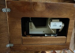 Naumann asztali automata varrógép 8014/40