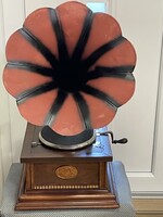 Red cone gramophone