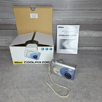 Nikon Coolpix 2000 camera