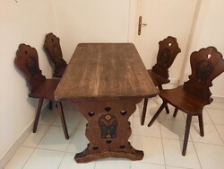 Dining set with folk carving