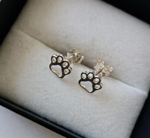 Silver studded paw-shaped earring
