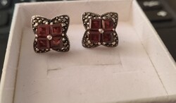 Old silver earring / garnet, marcasite