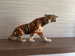Royal Dux 312 porcelán tigris – 35 cm – sérülésmentes, jelzett vintage darab
