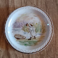 Antik Zsolnay porcelán jelenetes tálka