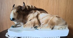 Zsolnay porcelán bika